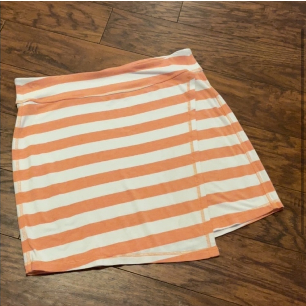 Peach & white striped Athleta Skirt